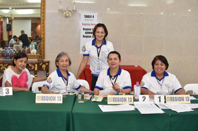 Terry Sune, Monette Cadete , Febe Tiongson, Josie and Jean Quiling ready for the Regions 12 & 13 registrants.